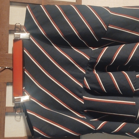 Express Navy, White, and Red Ruffled Asymmetrical Mini Skirt Sz 12 - Picture 2 of 7